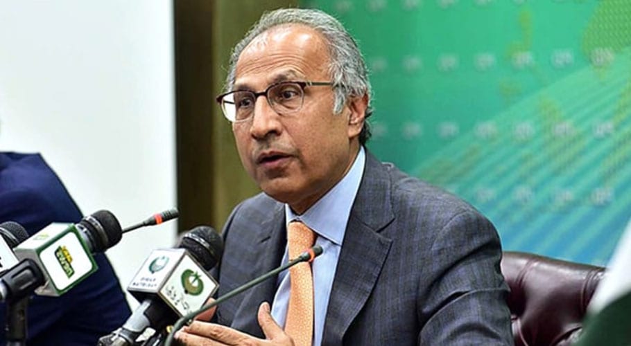 حکومت کا حفیظ شیخ کو عہدے سے ہٹانےکا فیصلہ، کابینہ میں مزید تبدیلیوں کا بھی امکان