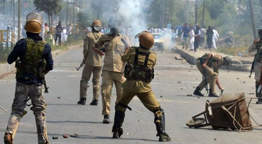 Indian troops martyr two Kashmiri youth in Shopian