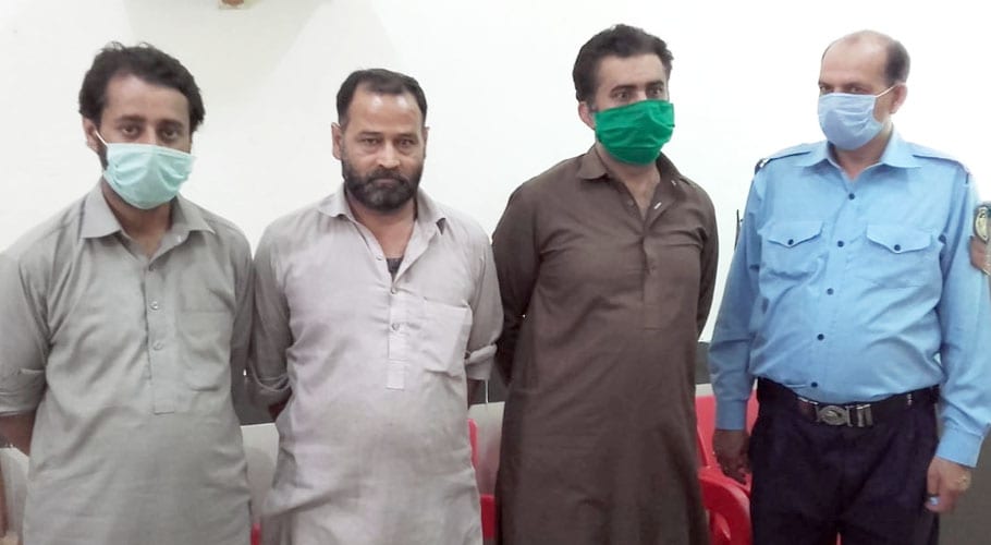 پولیس کا میلوڈی موبائل مارکیٹ پر چھاپہ، متعدد جواری رنگے ہاتھوں گرفتار