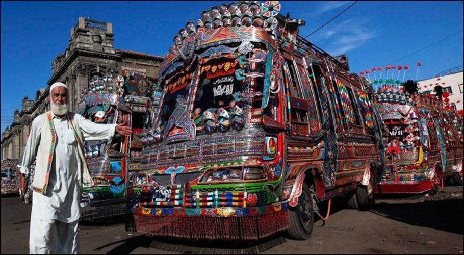 Karachi police arrest 80 transporters for SOPs violations