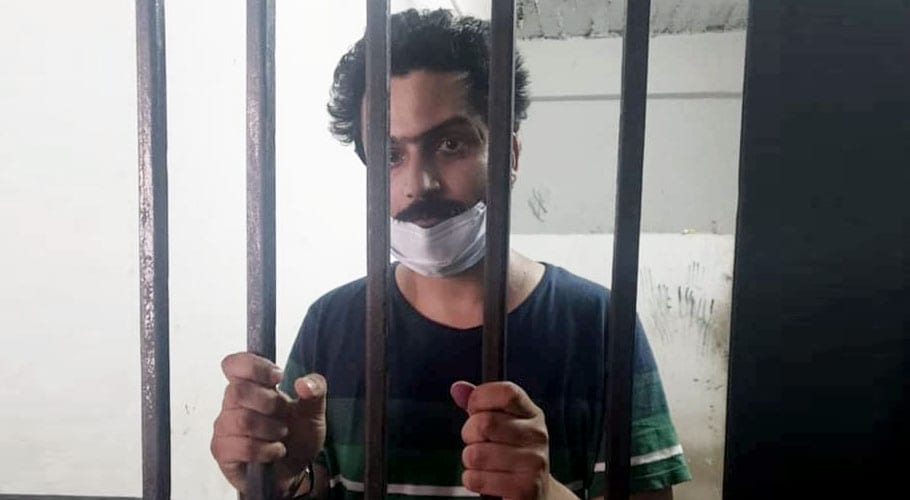 والدہ پر تشدد،نافرمان ارسلان کا پولیس حراست میں اپنے فعل پر شرمندگی کا اظہار