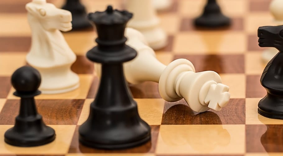 سمجھدار لوگوں کا کھیل، پاکستان سمیت دُنیا بھر میں شطرنج کا عالمی دن آج منایا جارہا ہے