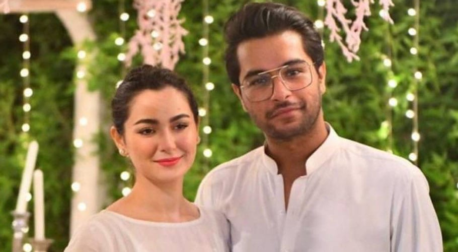 عاصم اظہر کے مداحوں کاہانیہ عامر کے گھر کے باہر احتجاج اعلان