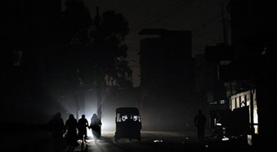 رمضان کے دوران کے الیکٹرک کا منفی اقدام، کراچی میں بجلی کی آنکھ مچولی شروع