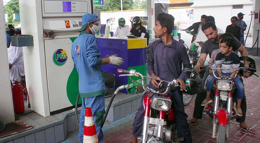 Petroleum prices likely to rise by Rs 10