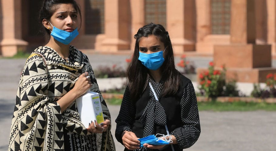 کراچی، حیدر آباد میں کورونا وائرس کیسز کی شرح میں اضافہ ہوگیا