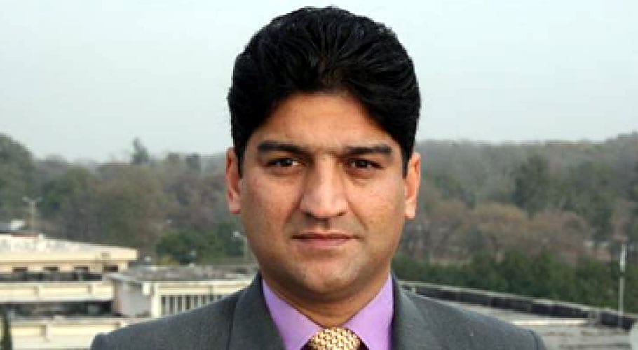 Senior journalist Matiullah Jan recovers from Fateh Jang