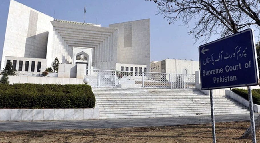 چیف جسٹس نے سائن بورڈ گرنے کی وائرل ویڈیو پر ازخود نوٹس لے لیا