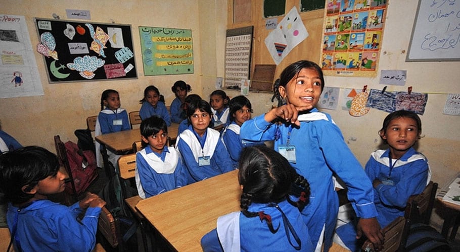 پاکستان کے 90 فیصد والدین لاک ڈاؤن کے بعد بچوں کو اسکول بھیجنے کیلئے تیار