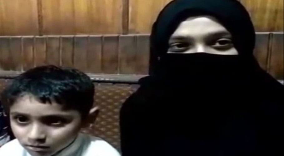 چکوال میں باپ بچوں کی جان کا دشمن بن گیا، ماں انصاف کیلئے دربدر