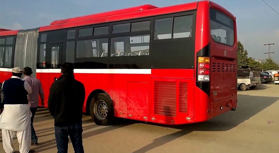 کورونا وائرس کیسز میں کمی، راولپنڈی اسلام آباد میں میٹرو بس سروس بحال کردی گئی