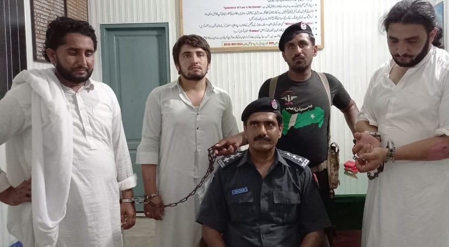 دیر پولیس کی کارروائی، صحافی پر تشدد اور اغٖوا کے الزام میں 3 ملزمان گرفتار