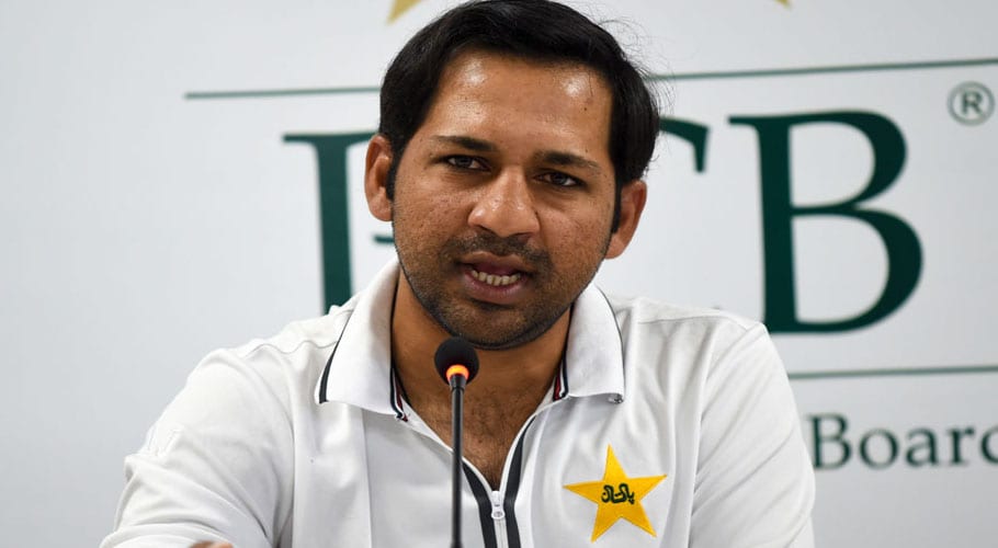 سرفراز احمد کی کھیل کے دوران انٹری، سوشل میڈیا صارفین نے ٹاپ ٹرینڈ بنا دیا