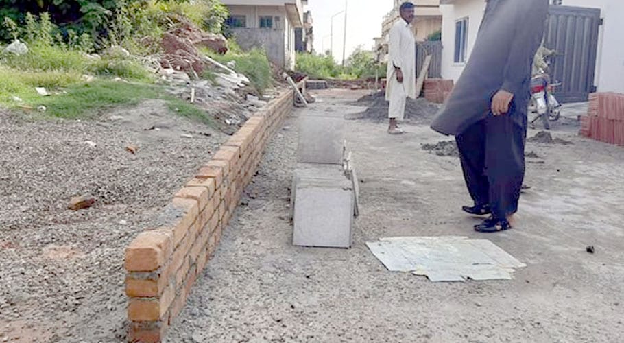 illegal construction of government lands continues in islamabad