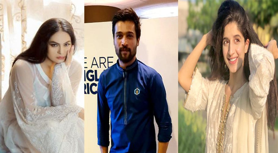 پاکستان شوبز انڈسٹری کے سینئر اداکار جاوید شیخ نے اپنے اہل خانہ کے ساتھ عید منائی ، اس موقع پر انہوں نے سفید کرتا پاجامہ زیب تن کیا۔