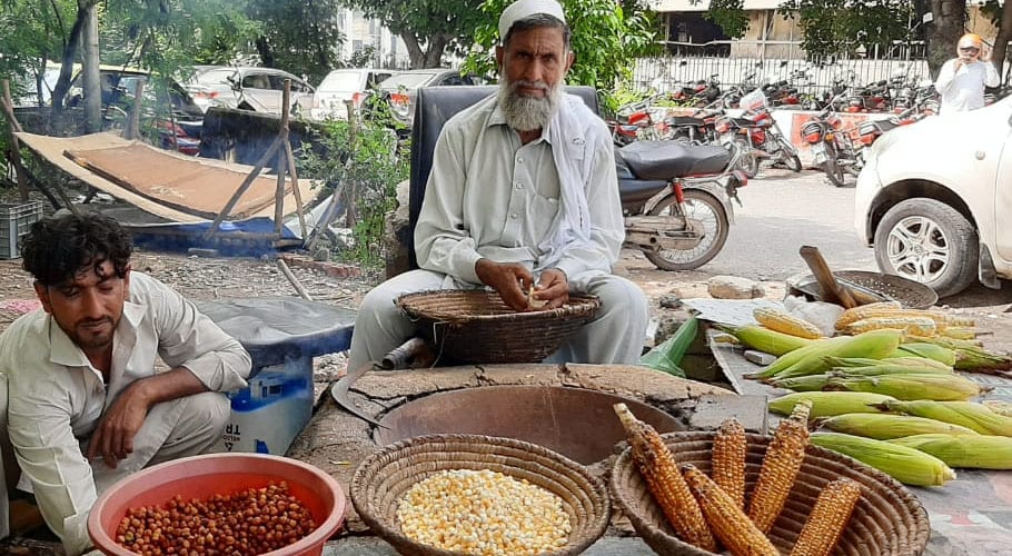 اسلام آباد میں غریب بھٹہ فروش سی ڈی اے کی بھتہ خوری کے باعث مشکلات کا شکار