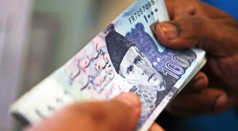 ڈی آئی جی آپریشنز کی جونیئر لیڈی کلرک پر ساڑھے 4 لاکھ روپے رشوت کا الزام