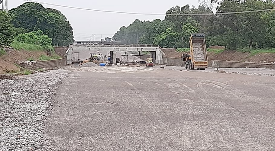 Islamabad Express Highway underpass could not be completed