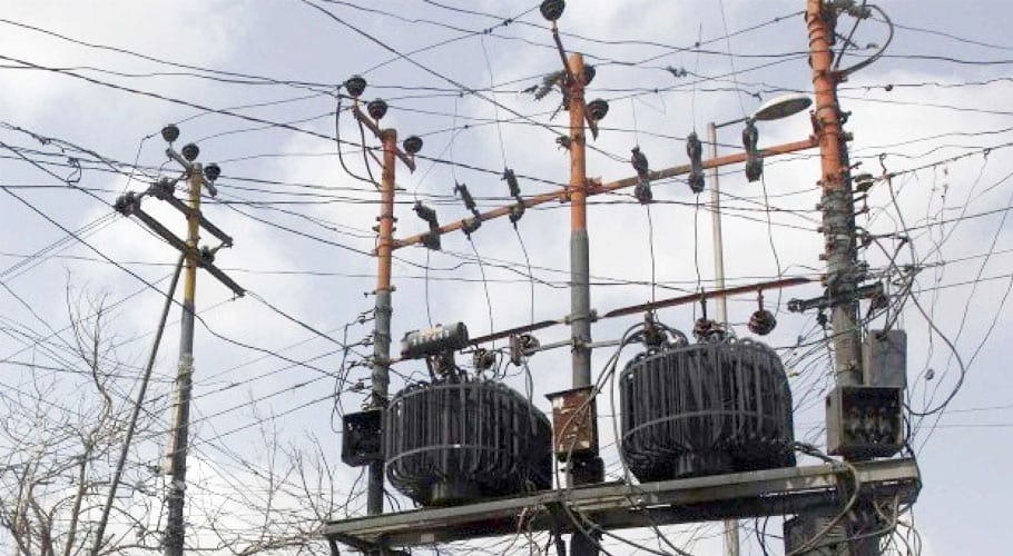 کراچی میں لوڈشیڈنگ اور اووربلنگ کے باوجود بجلی کی قیمتیں بڑھا دی گئیں
