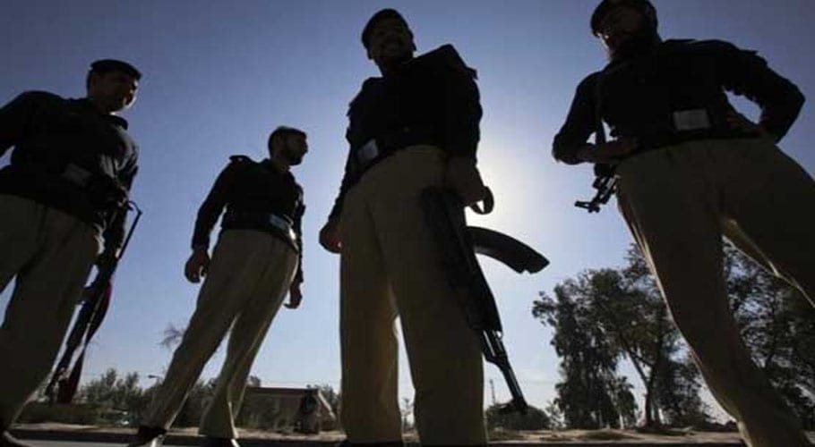 Police raid Karachi Superhighway restaurant arrest 10