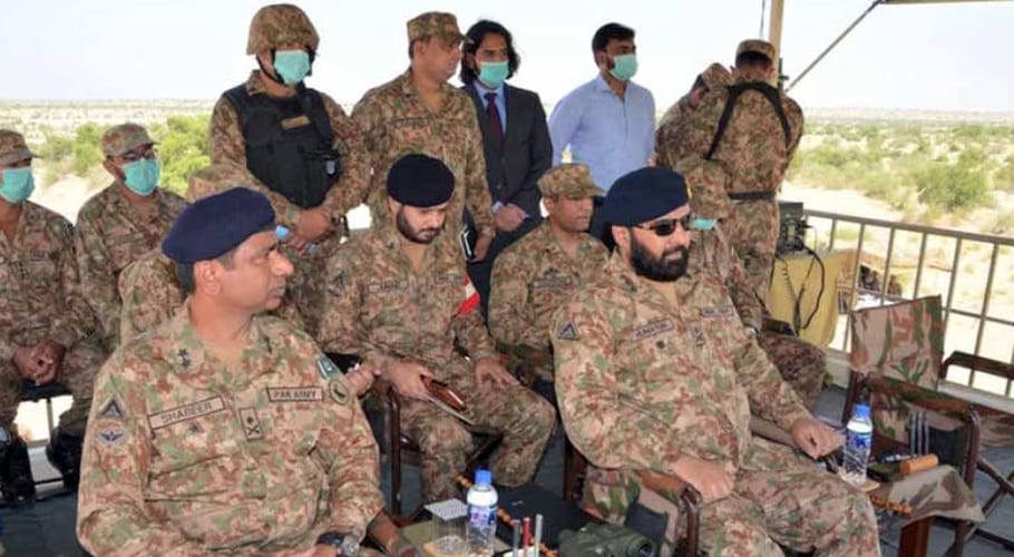 Lt Gen Humayun Aziz inspects training exercises in Rahim Yar Khan, Saleh Pat