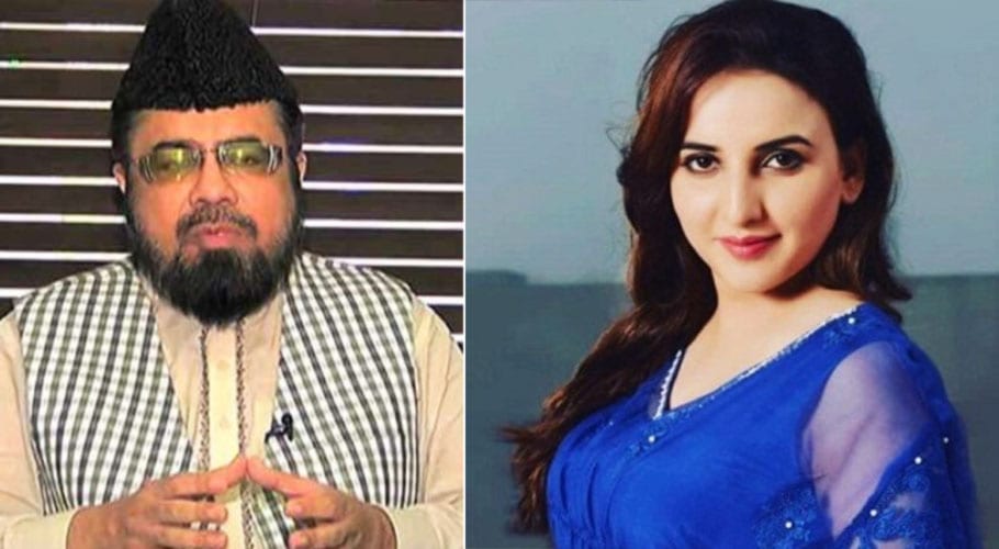 حریم شاہ اور مفتی عبدا لقوی کی ویڈیو کال لیک،حقائق سے پردہ ہٹ گیا