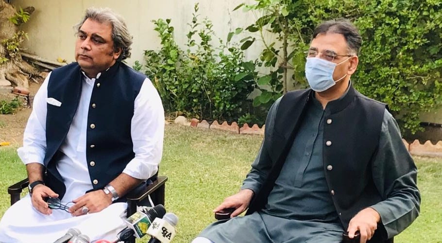 نوازشریف اور سابق قائد ایم کیو ایم میں اب کوئی فرق نہیں رہا، اسد عمر