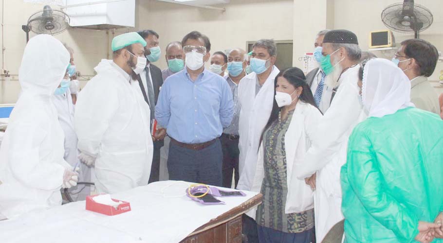 Administrator Karachi Iftikhar Ali Shallwani visited Abbasi Shaheed Hospital
