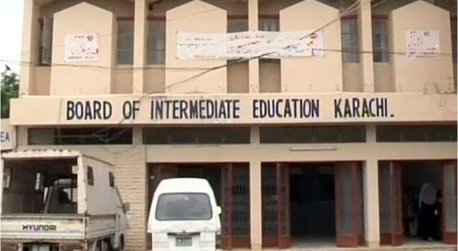کراچی بورڈ نے انٹر میڈیٹ کے نتائج کا اعلان کردیا، کامیابی کا تناسب 99 فیصد سے زائد