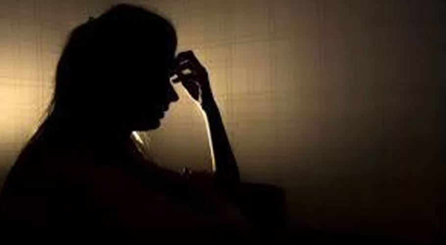 فیصل آباد میں 15 افراد کی 2 کمسن بہنوں سے مسلسل 6 روز تک اجتماعی زیادتی