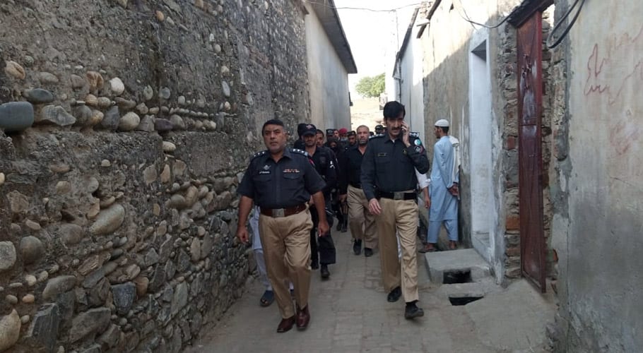 صوابی میں منشیات فروشوں کے خلاف آپریشن، 52 ملزمان گرفتار، چرس برآمد