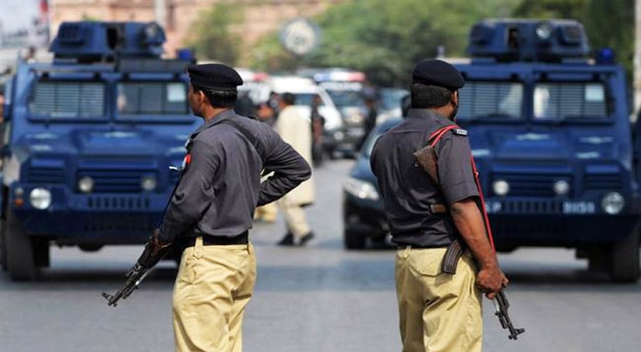 کراچی پولیس پر منشیات چوری کرنے کا الزام، 34 کلو چرس غائب، 5 اہلکار معطل
