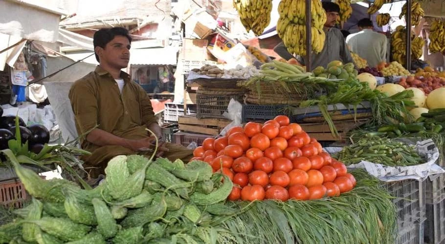 COVID-19: Entry of aged people to vegetable markets banned in Sindh