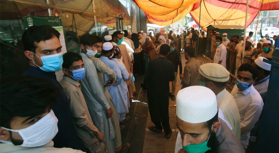 پاکستان میں کورونا کے 2 ہزار 729 نئے کیسز رپورٹ، مزید 71 شہری جاں بحق