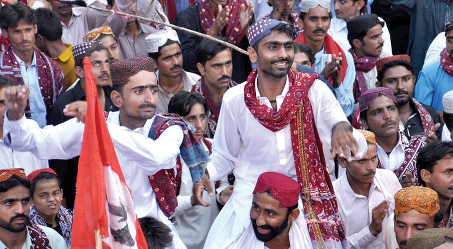 ثقافتی روایات کے پرچار کیلئے سندھ بھر میں ٹوپی اجرک ڈے آج منایا جارہا ہے