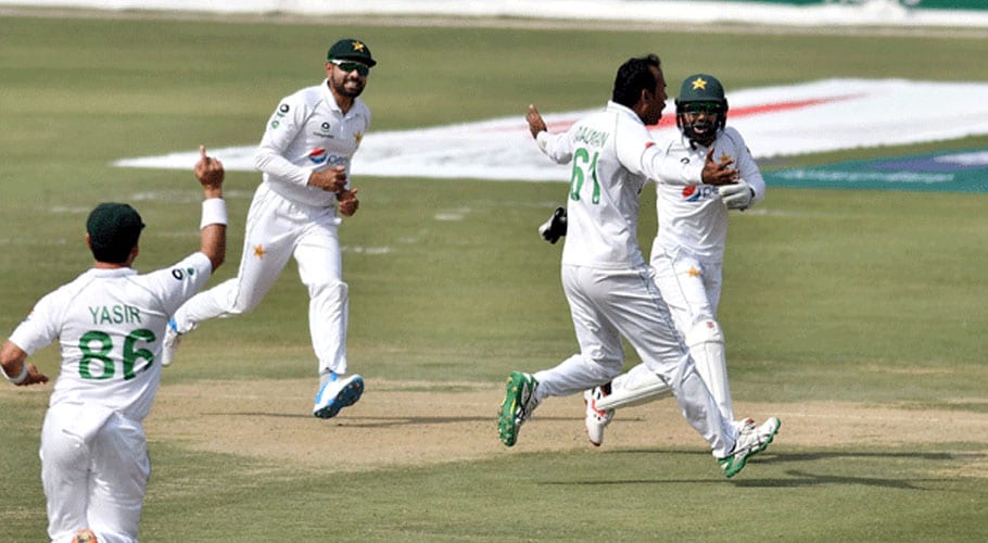 کراچی ٹیسٹ کا تیسرا روز، جنوبی افریقہ نے 4وکٹوں پر 187رنز بنا لئے