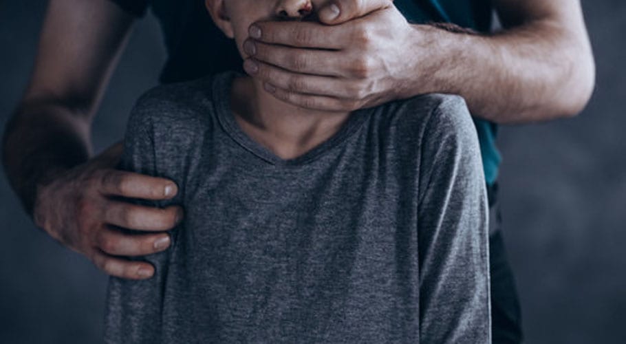 school owner kidnapped the female teacher's brother
