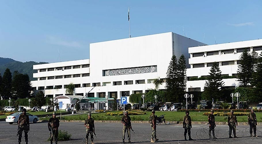 اسلام آباد میں سینیٹ الیکشن پر سیاسی جماعتوں میں جوڑ توڑ عروج پر پہنچ گئی