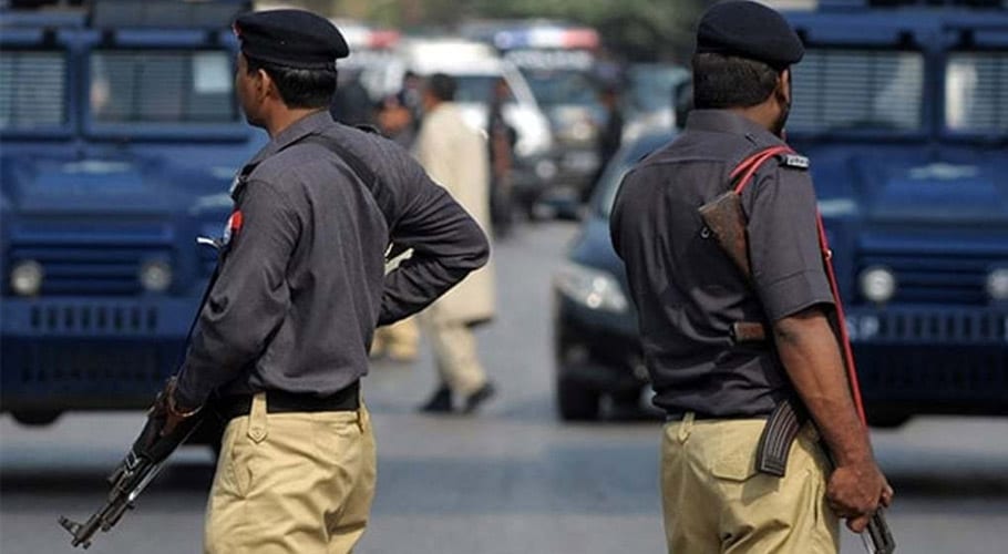 محمود آباد پولیس کا کارنامہ، برآمد کی گئی 634 کلوگرام چھالیہ غائب کردی