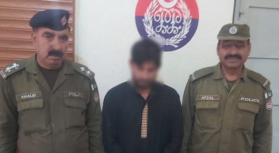 راولپنڈی،8 سالہ بچی سے زیادتی کی کوشش، عوام نے ملزم کوپکڑکرپولیس کے حوالے کردیا
