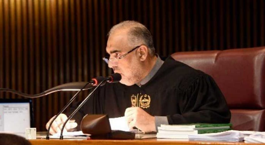 ہنگامہ آرائی ، اسپیکر قومی اسمبلی نے تین ارکان پارلیمنٹ کو شوکاز نوٹس جاری کردیا