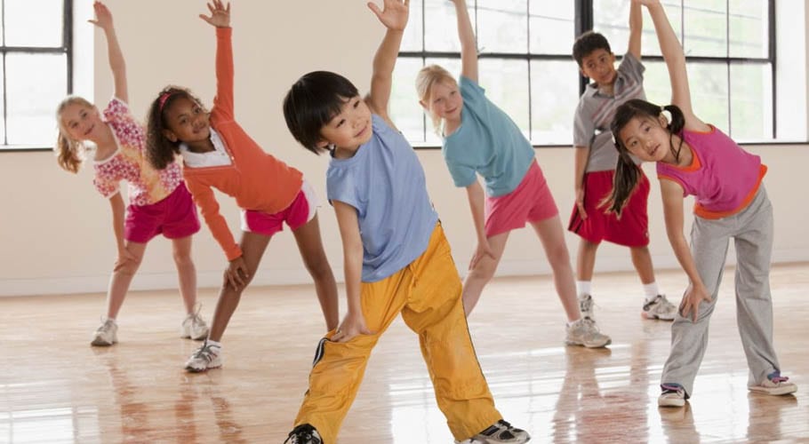 چھوٹے بچوں کو ورزش کرائیں تعلیم میں کامیاب کرائیں