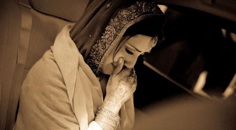 رخصتی کے وقت زیادہ رونے سے دلہن ہلاک، گھر میں صف ماتم بچھ گئی