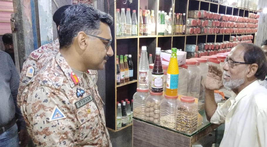 ڈی جی رینجرزکاکراچی کے مختلف علاقوں کااچانک دورہ،شہرکی سیکورٹی صورتحال کاجائزہ
