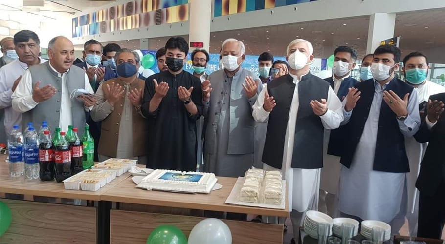 PIA flight reaches Swat after 17 years