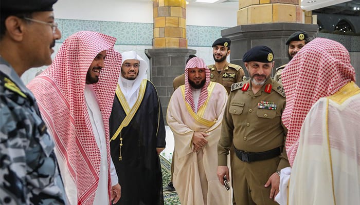 مکہ مکرمہ کے درجنوں آئمہ اور خطیبوں کو ان کے منصب سے ہٹا دیاگیا