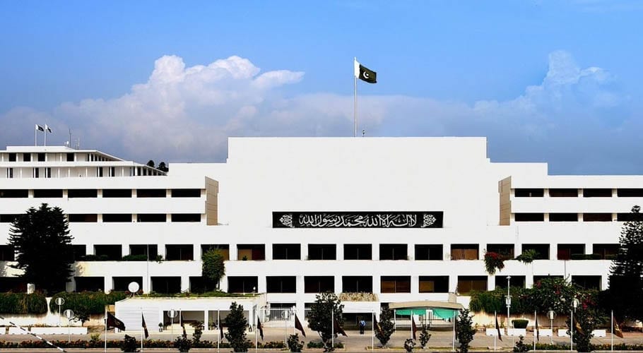 سینیٹ آف پاکستان کی 37 نشستوں کیلئے انتخابات شروع ہو گئے