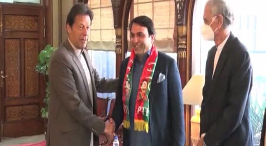 Senator Abdul Qadir joins PTI