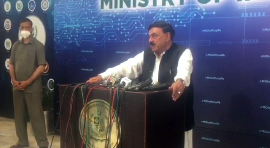 وزارتِ داخلہ میں 18، 18 سال سے بیٹھے ہوئے افسران کو تبدیل کریں گے۔شیخ رشید