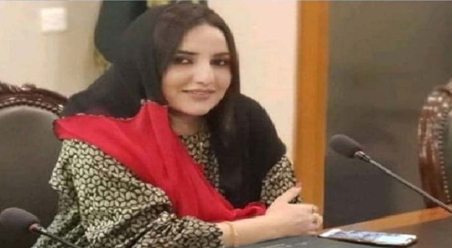 حریم شاہ کی ویڈیو وائرل، مگر حریم رو کیوں رہی ہیں؟